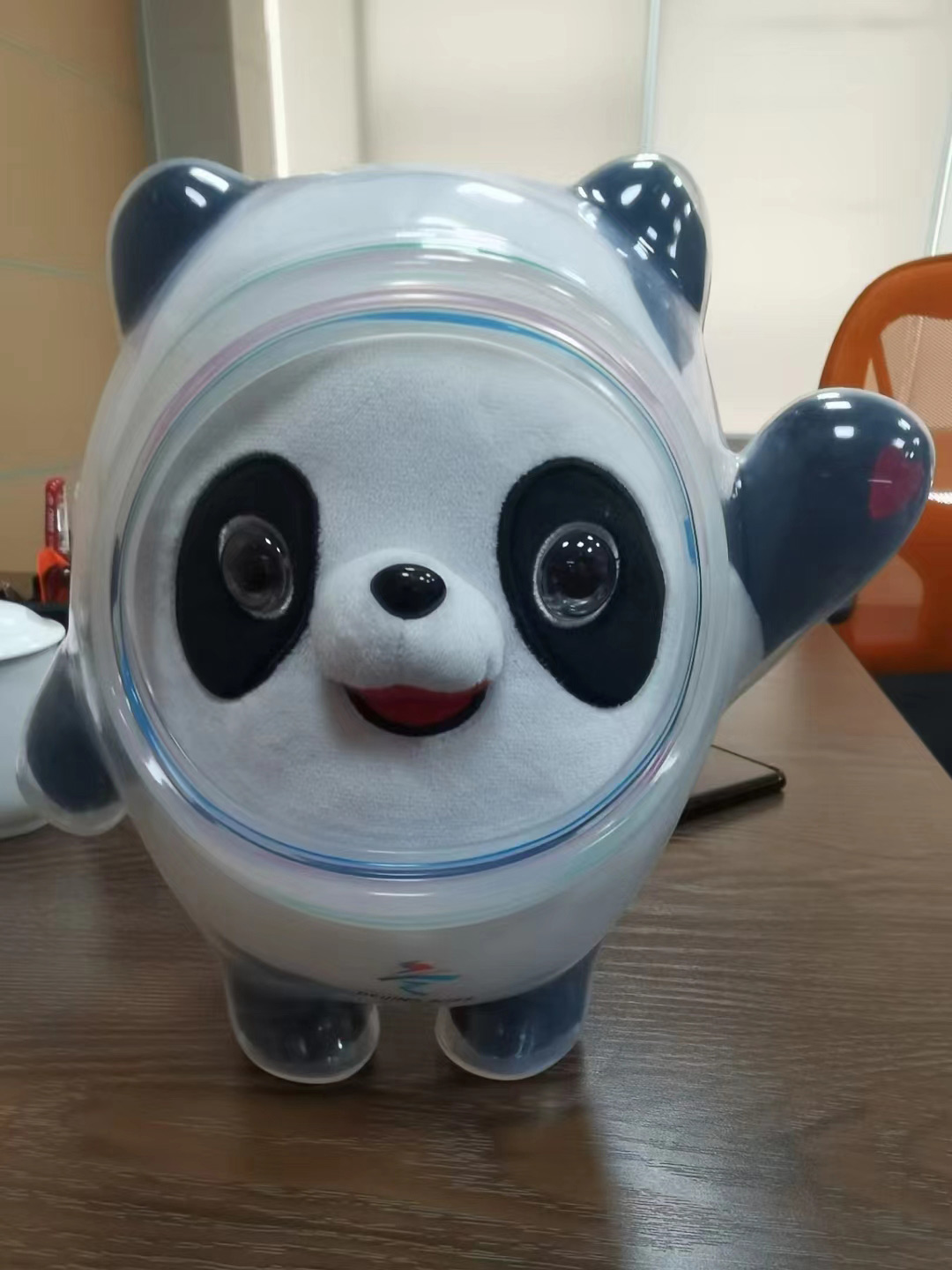 冰墩墩外殼使用的是液態矽膠嗎？